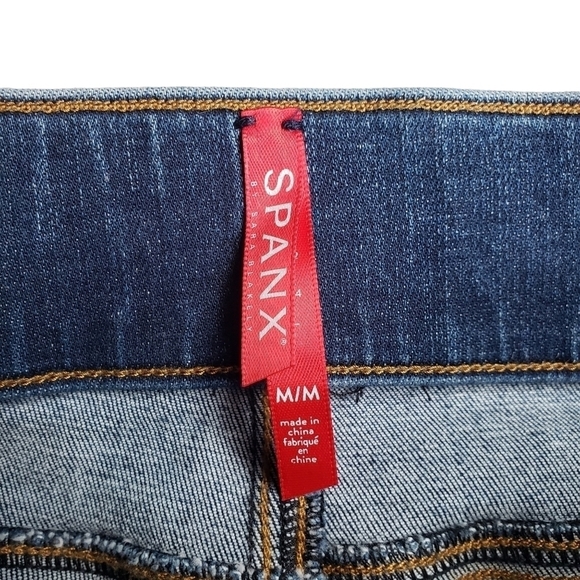 SPANX Distressed Denim High Rise Elastic Waist Jeggings, Size M - Picture 8 of 9